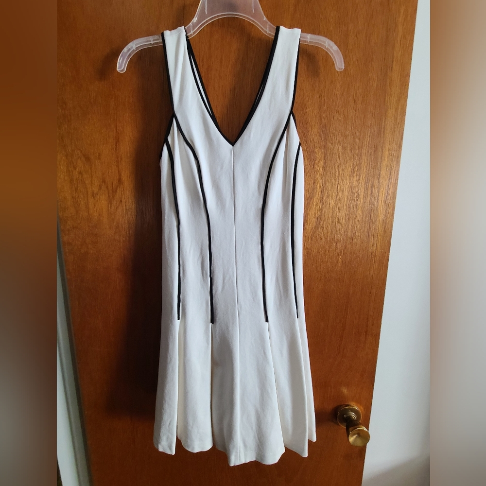 Banana Republic Black and White Dress 0